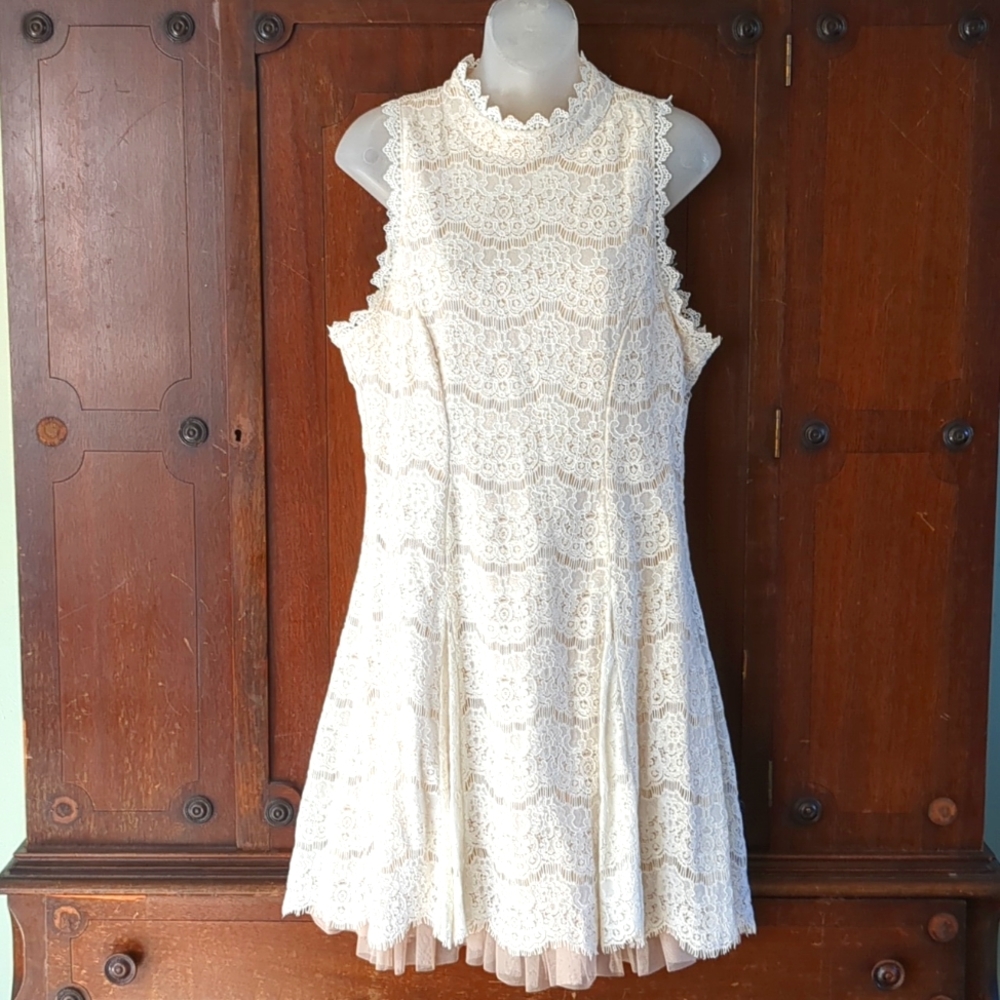 TRIXXI Sz 13 Cream Tan Lace DRESS High neck ~a tulle